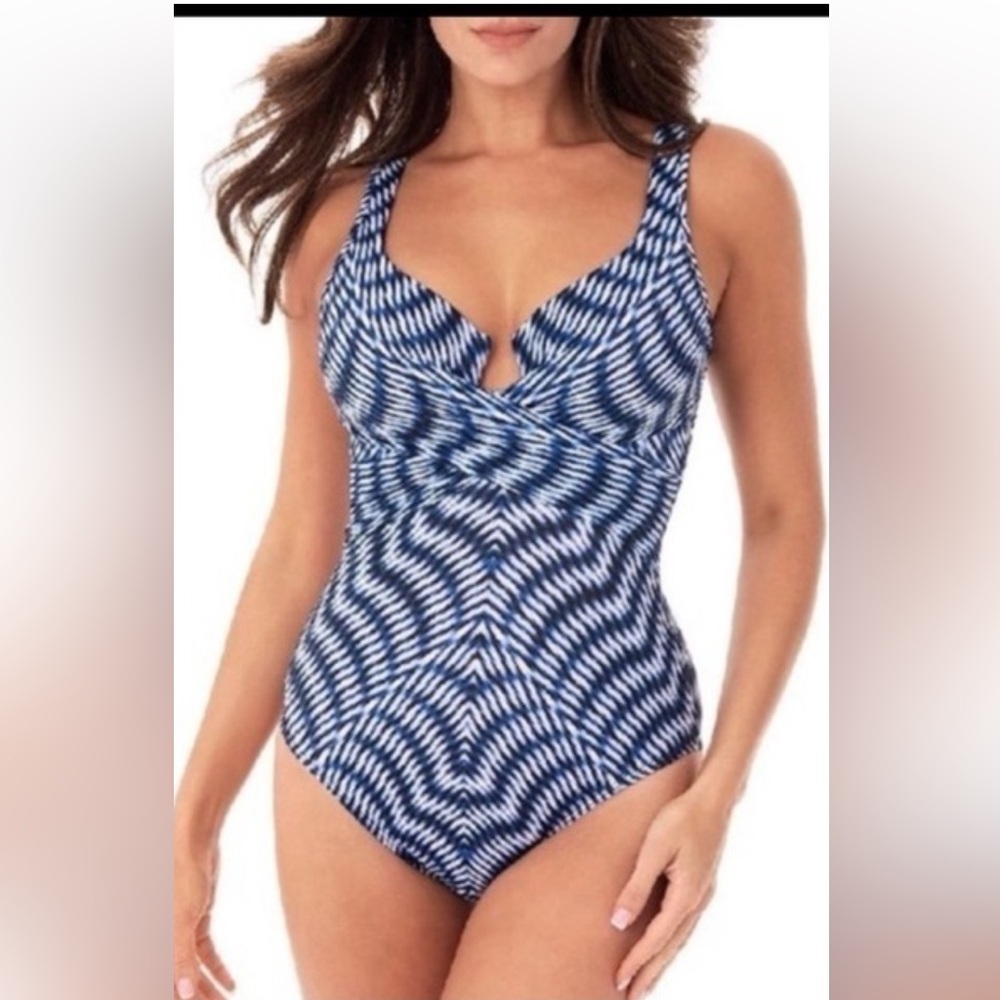 Miraclesuit size 16 NEW